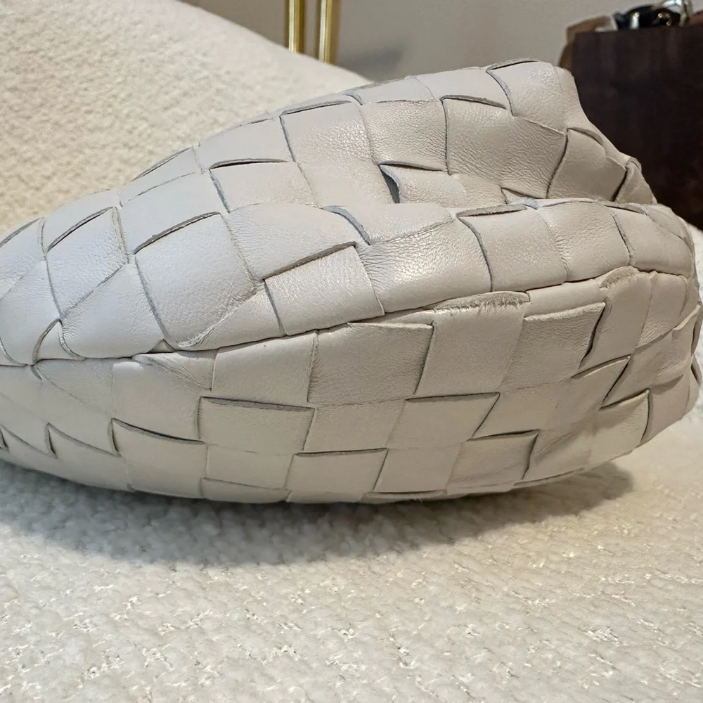 Bottega Veneta Chalk White Woven Bag - Picture 8 of 14